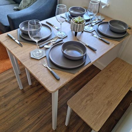 Lovely 2 Bedroom Serviced Apartment With Parking Mansfield Eksteriør bilde