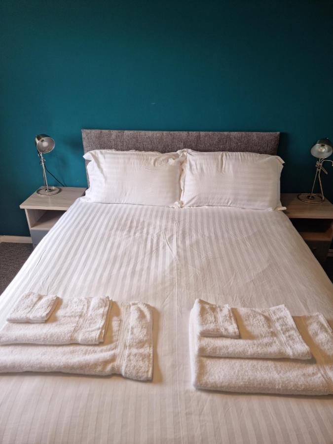 Lovely 2 Bedroom Serviced Apartment With Parking Mansfield Eksteriør bilde
