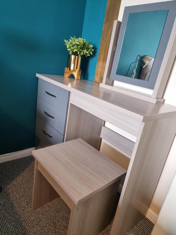 Lovely 2 Bedroom Serviced Apartment With Parking Mansfield Eksteriør bilde