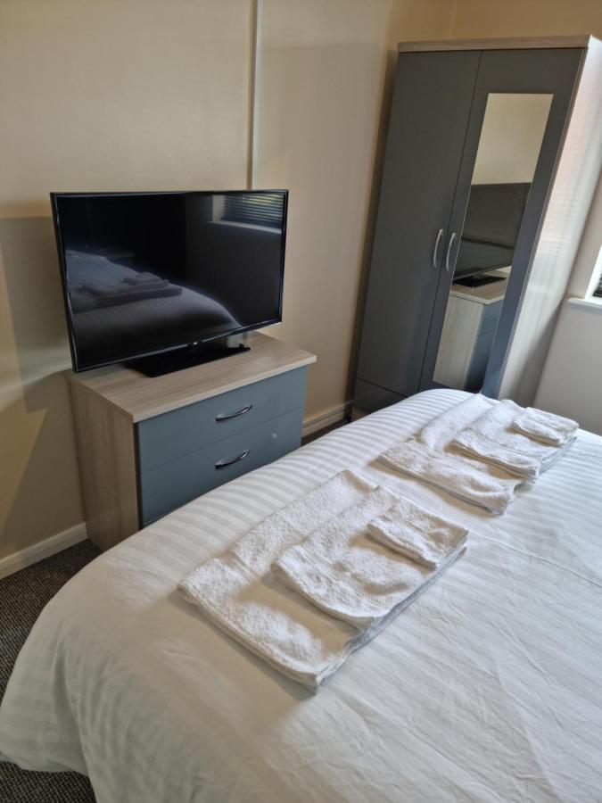 Lovely 2 Bedroom Serviced Apartment With Parking Mansfield Eksteriør bilde