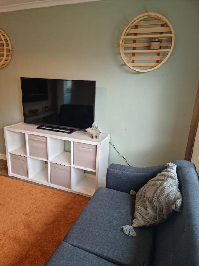 Lovely 2 Bedroom Serviced Apartment With Parking Mansfield Eksteriør bilde