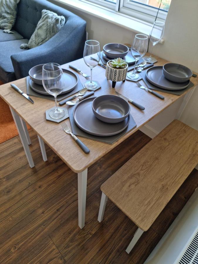 Lovely 2 Bedroom Serviced Apartment With Parking Mansfield Eksteriør bilde